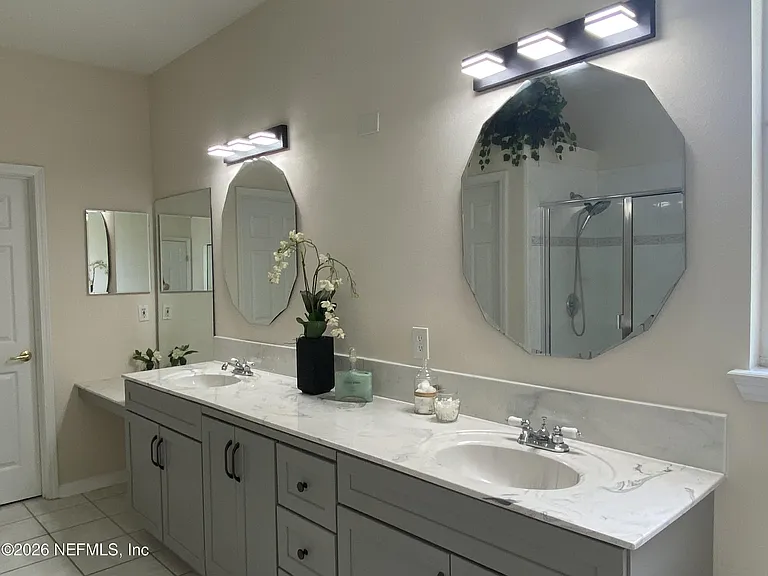 10519 Creston Glen Cir E — Photo 9