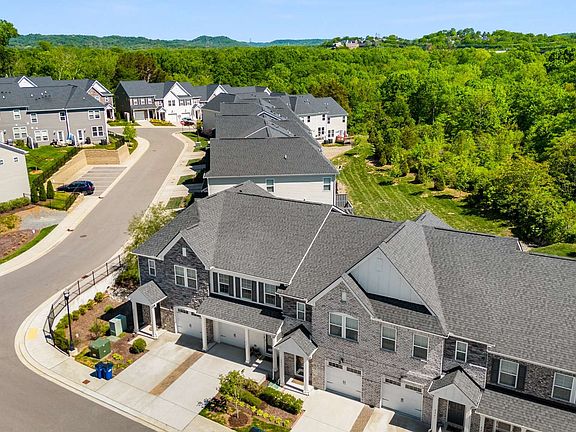 4th image of 2253 Belle Creek Way