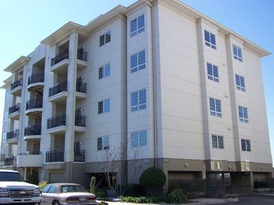 1292 Laskin Rd APT 103, Virginia Beach, VA, 23451
