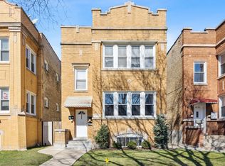 4822 W George St, Chicago, IL 60641
