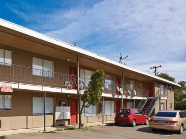 421 SW 154th St #208, Seattle, WA 98166