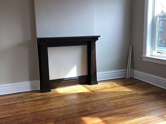 2nd image of 3439 Arsenal St
