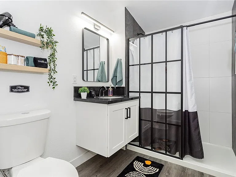 522 E Saint Louis Ave #5 — Photo 13