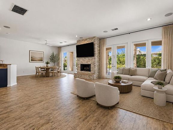 2nd image of 32 Calais Cir