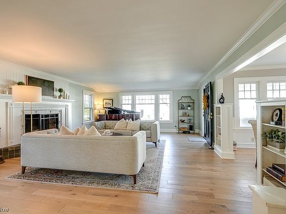 3rd image of 40 South St