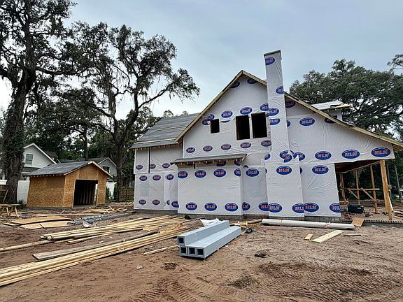 4th image of 305 Rivera Dr