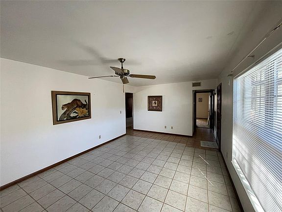 5th image of 1612 S High St #1612