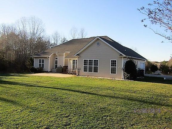 3rd image of 3244 Mountain Creek Dr #44