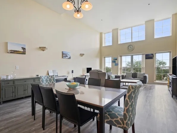 30 Monument Sq APT 303, Charlestown, MA 02129