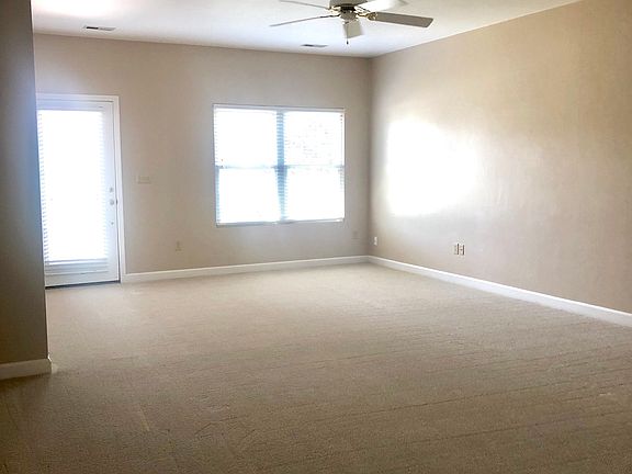 5th image of 125 Slate Creek Dr