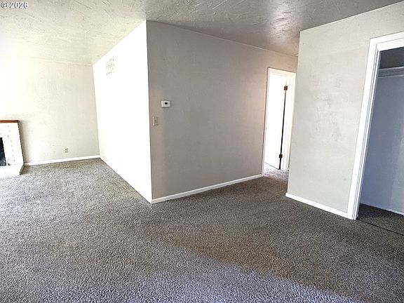 2nd image of 621 Irving Dr