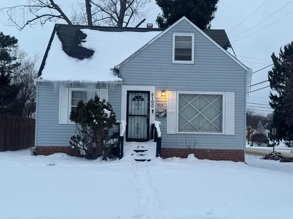 5100 Thomas St, Maple Heights, OH 44137