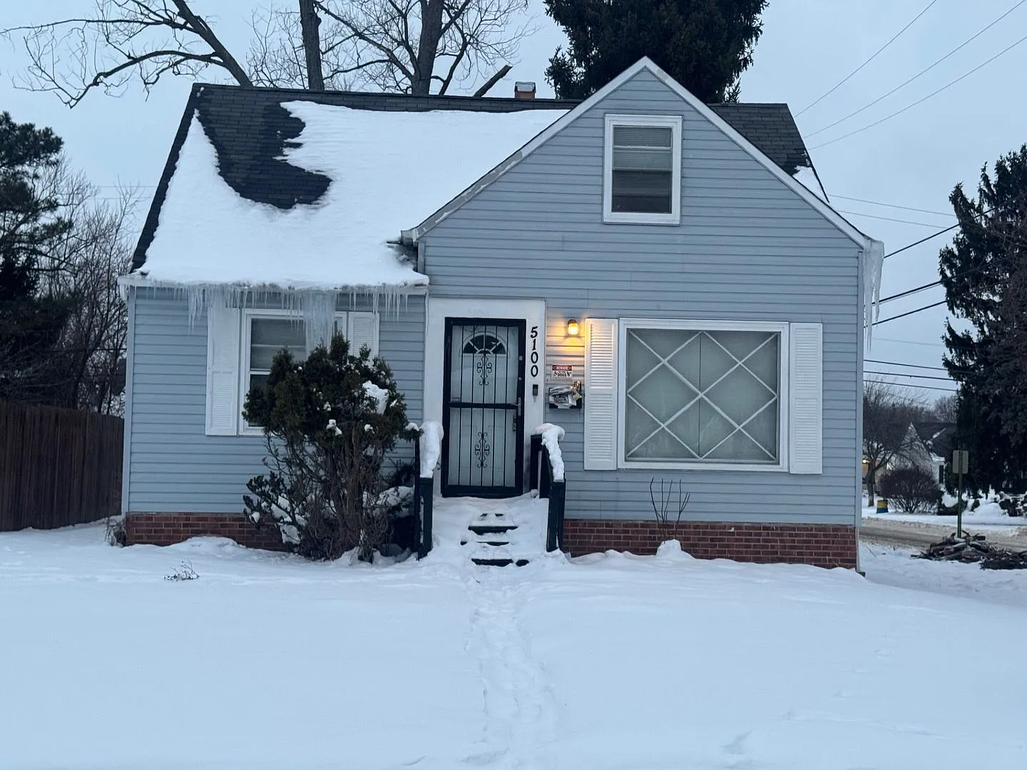 5100 Thomas St photo 1