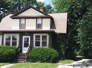 707 Kenwood Rd, Champaign, IL 61821