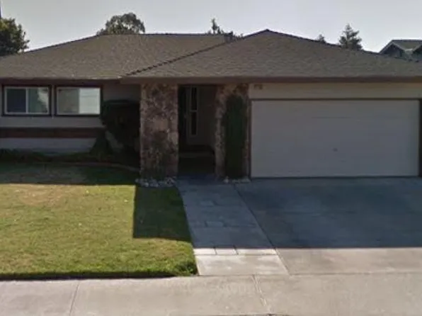 2490 Yale Ct, Turlock, CA 95382