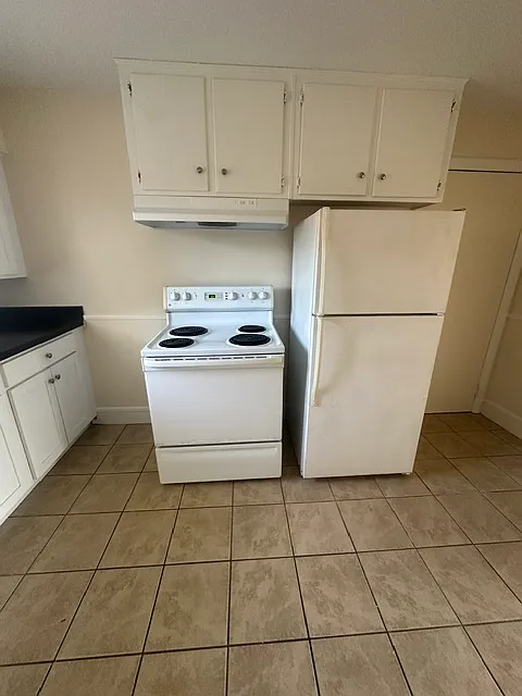 2 bed, $1,700 — Photo 4