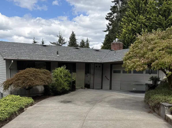 1531 Larch St, Lake Oswego, OR 97034