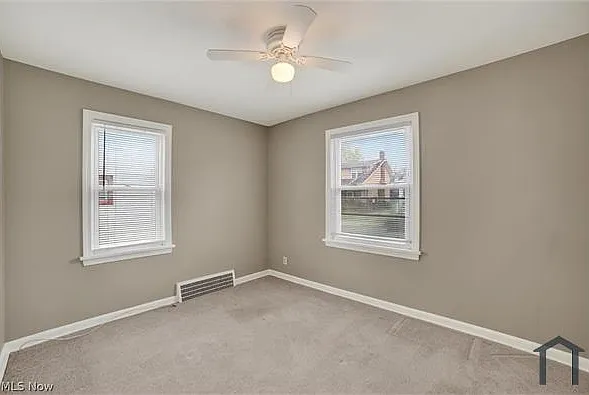 10721 Plymouth Ave — Photo 11