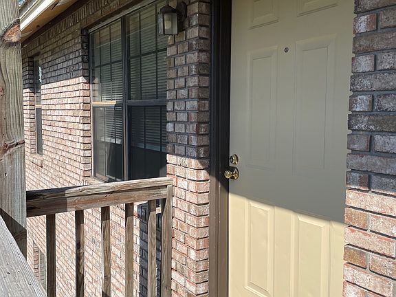 3rd image of 112 Bayou View Dr Unit D