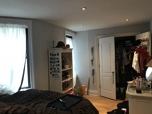 Rented by Friedman Roth Realty | media 26