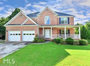 1017 Quiet Waters Ln, Lawrenceville, GA 30045
