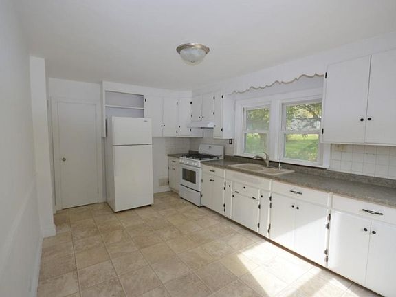2nd image of 55988 State Road 15
