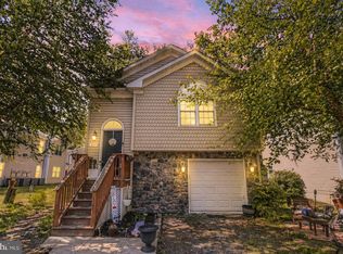 317 12th St, Colonial Beach, VA 22443