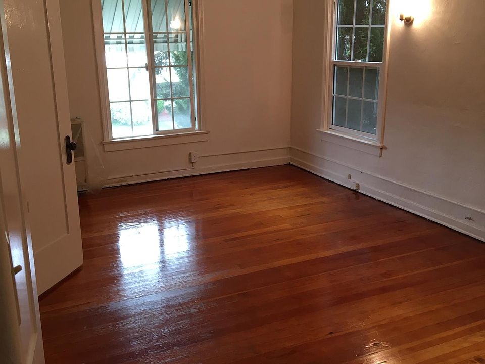 1st image of 859 N June St #200