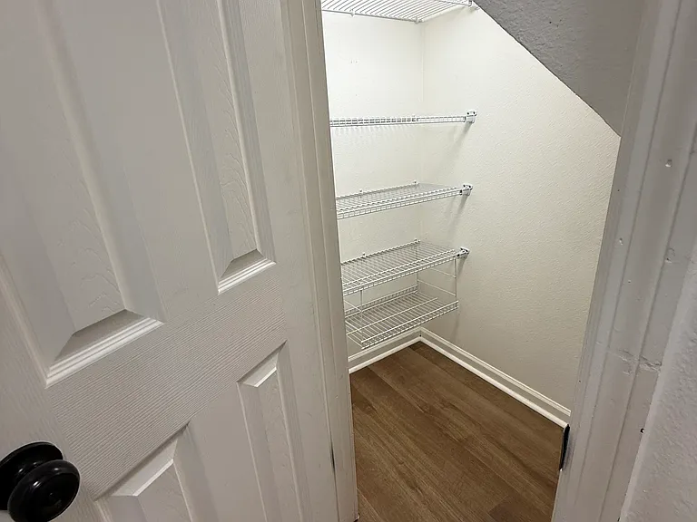 2336 Merrigan Pl — Photo 9