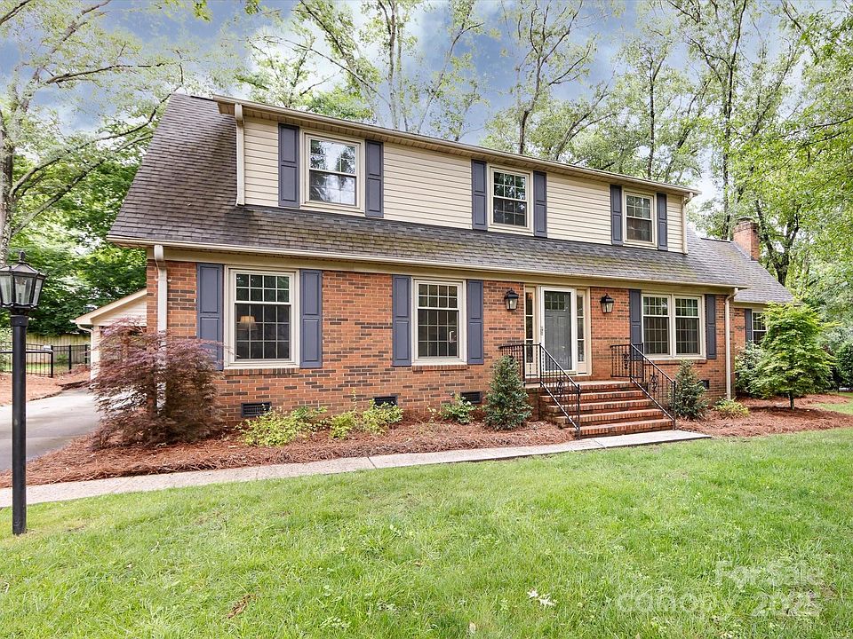 1st image of 6941 Queensberry Dr