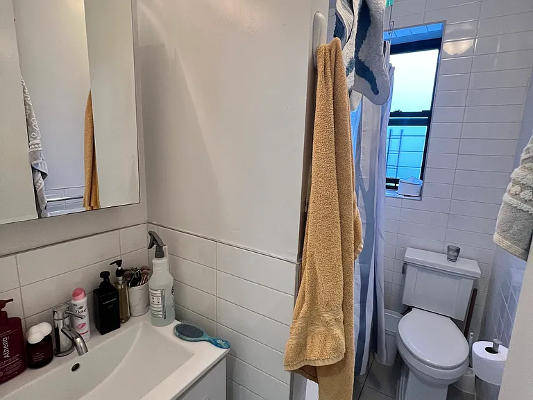 1580 President St #25 — Photo 8