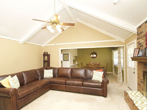 5th image of 3609 Longstreet Dr