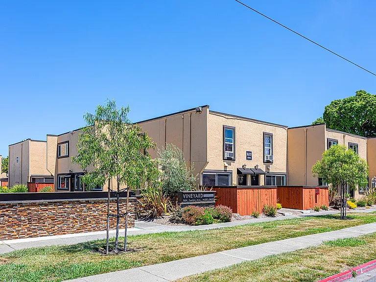 1630 Pueblo Ave #1 — Photo 6