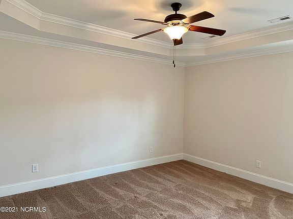 3rd image of 3412 Ellsworth Dr