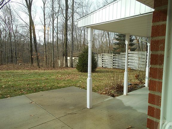 5th image of 147 Greystone Dr