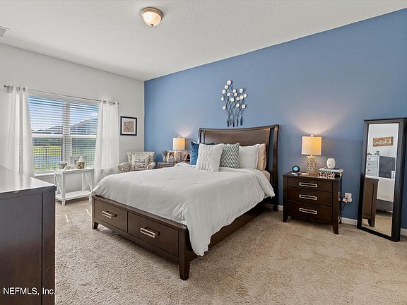 4th image of 97147 Harbor Concourse Cir