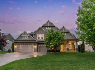 3265 Arden Dr, Woodbury, MN 55129