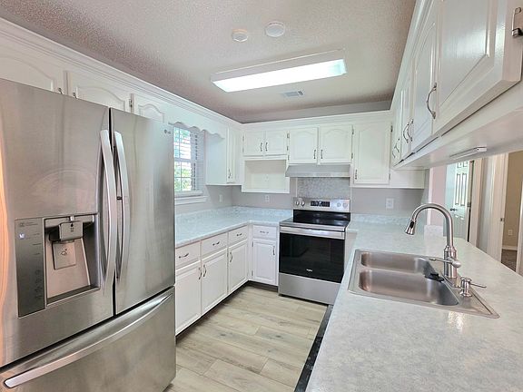 4th image of 4324 Bayou Ridge Dr