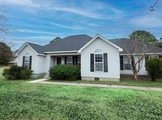 100 Kingsland Rd, Hawkinsville, GA 31036