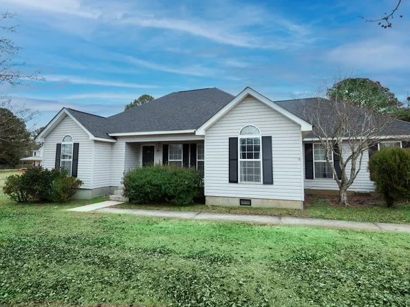 100 Kingsland Rd, Hawkinsville, GA 31036