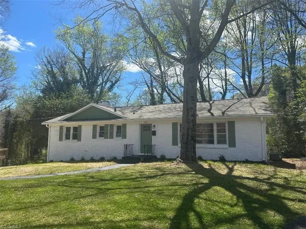 1366 Pinebluff Rd, Winston Salem, NC 27103