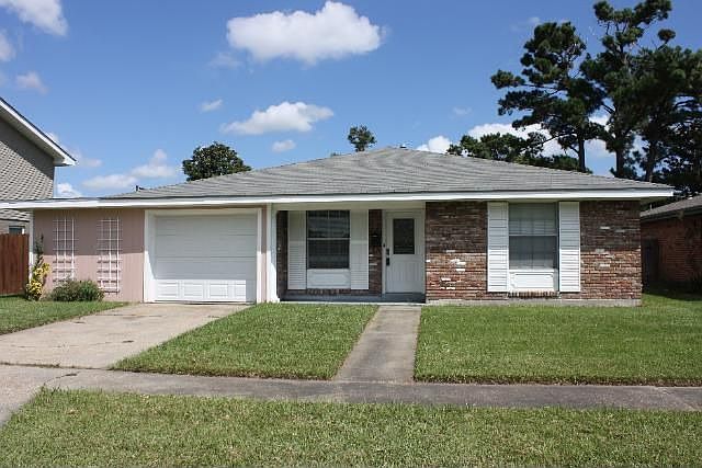 1st image of 739 Grinell Pl
