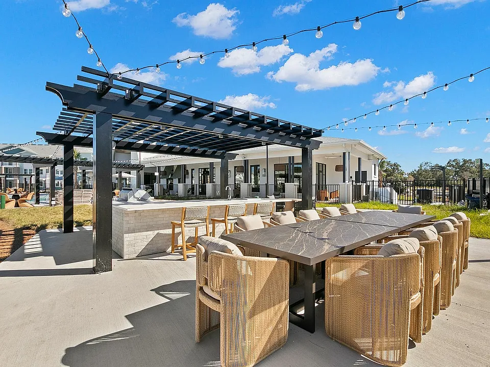 Al Fresco Dining & Grilling Station