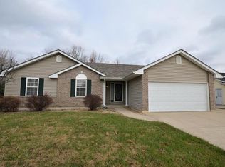 2483 Oak Forest Dr, Troy, MO 63379