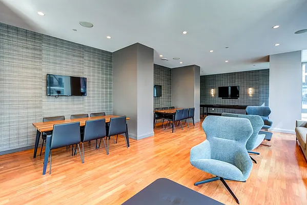 Rented by Greystar | media 9