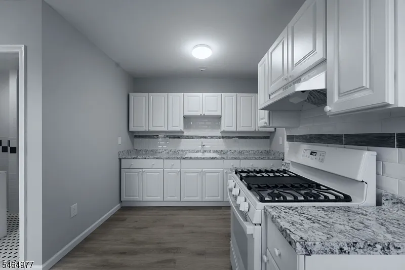 1 bed, 1.0 bath, 790 sqft, $1,850 — Photo 4