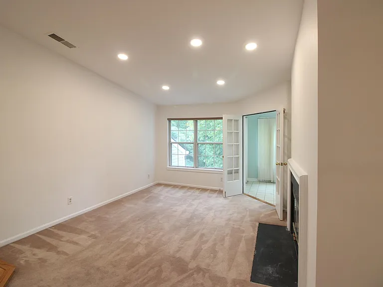 7509 Ashby Ln #N — Photo 16