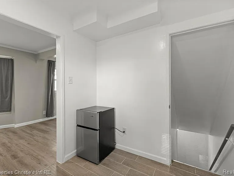10838 Nottingham Rd — Photo 14