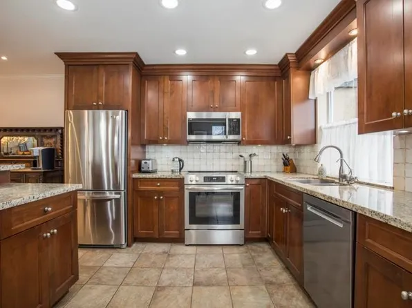 7540 Abercrombie Dr #40, Richmond, BC V6Y 3J8