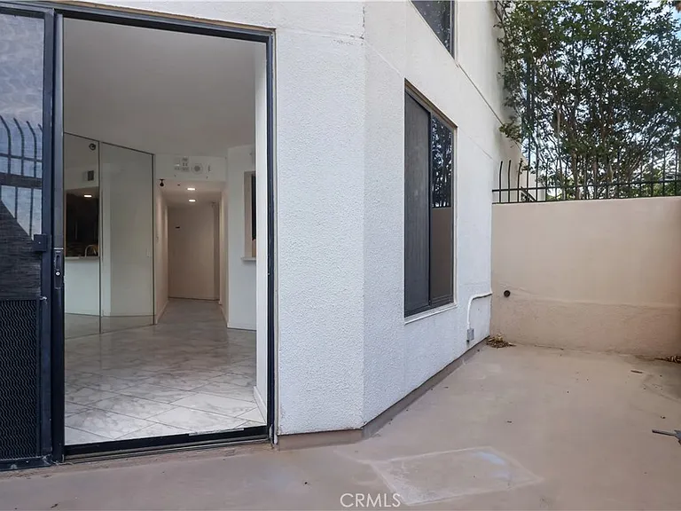 1310 E Ocean Blvd — Photo 31